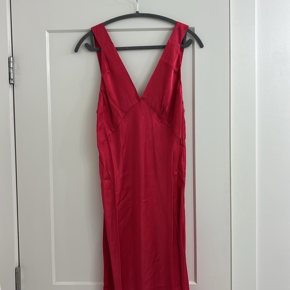 NWT Rumored Red Formal Satin Maxi Dress plunge V-neck floor length open back - Picture 5 of 10